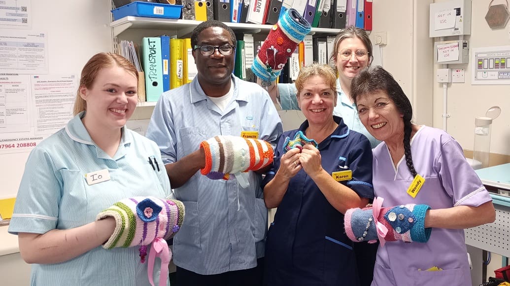 Twiddle mitts bring a splash of colour to Windrush Ward > Glos Health ...